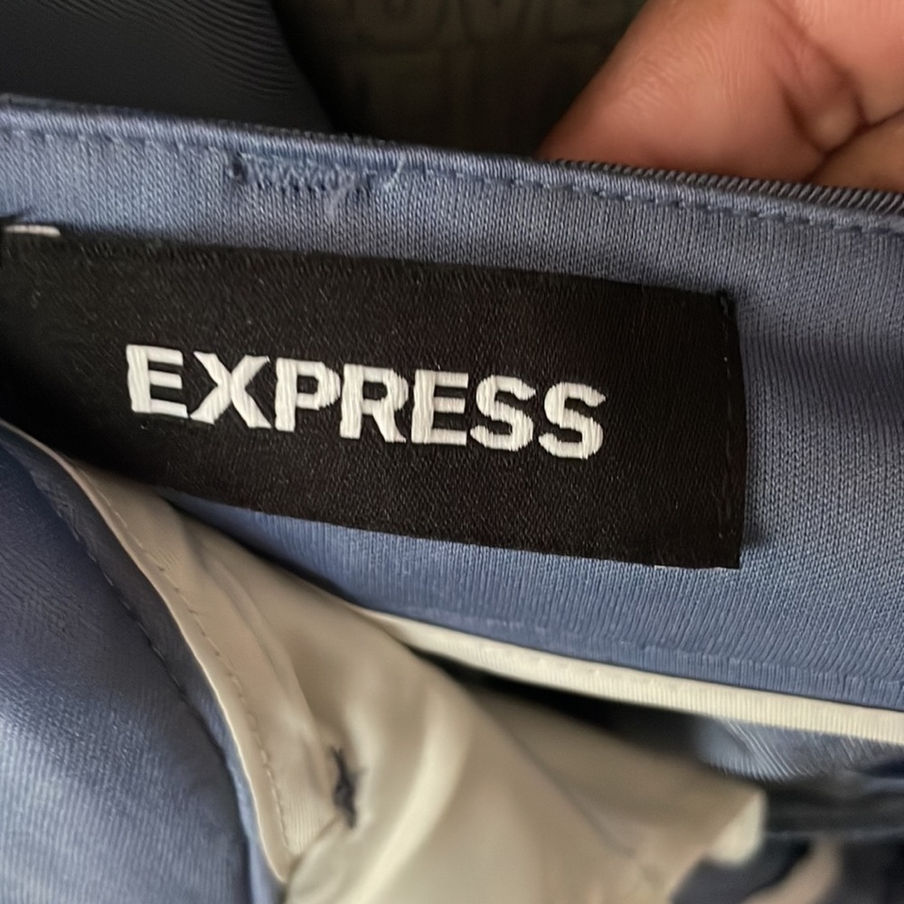 Express pantsuit - Picture 14 of 16